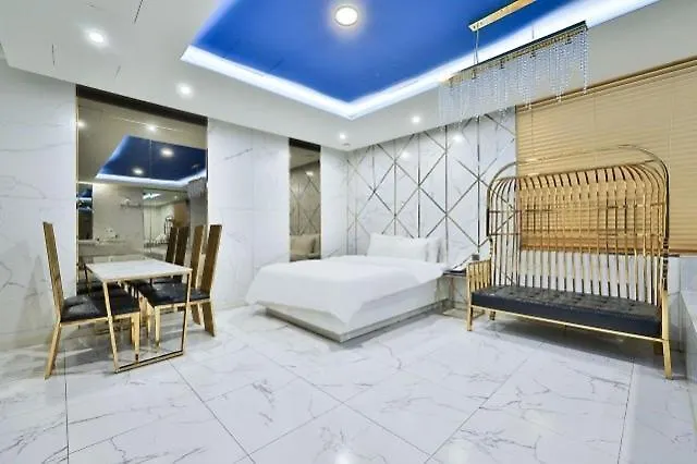 Motel Yeoksam Cullinan