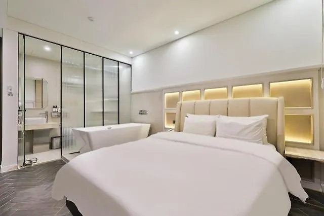 Motel Yeoksam Cullinan