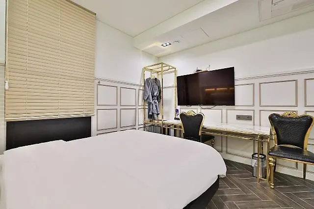 Yeoksam Cullinan Motel *