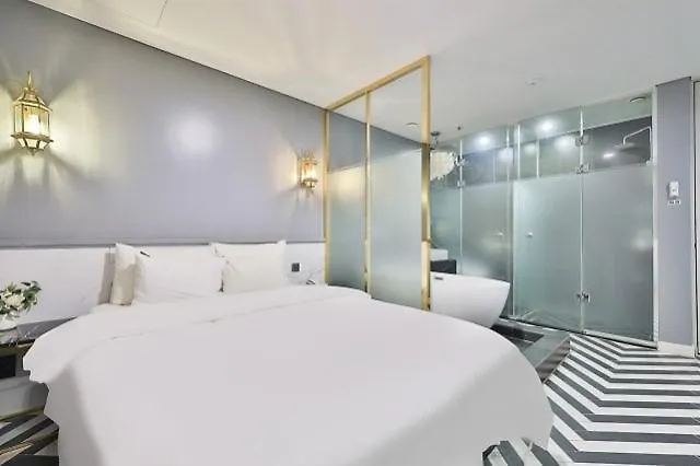 Yeoksam Cullinan Motel *