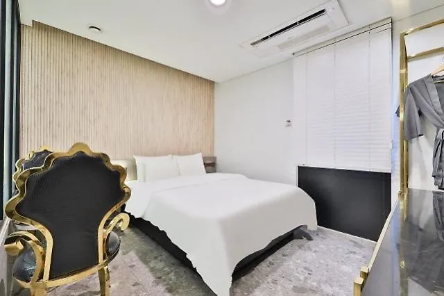 Motel Yeoksam Cullinan
